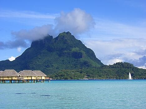 21 Juil 27 > 22 Juil 27 - Bora Bora, îles de la Société