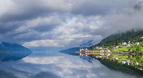 16 Juil 27 - Nordfjordeid