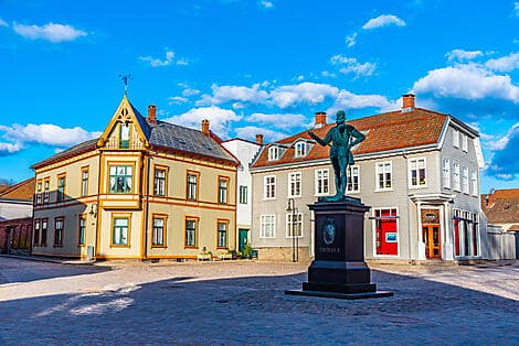 12 Juil 27 - Fredrikstad