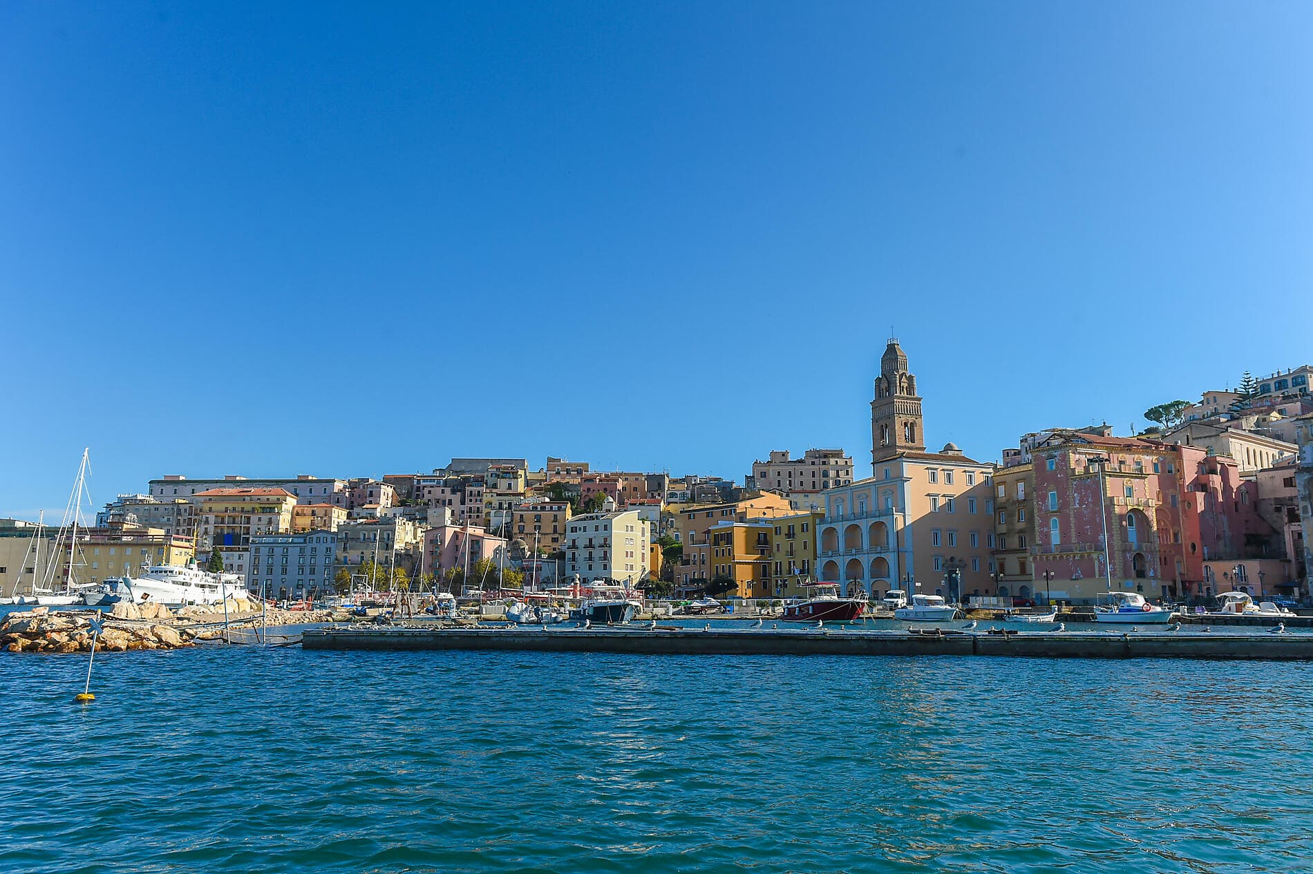 Rivages italiens et île de Beauté